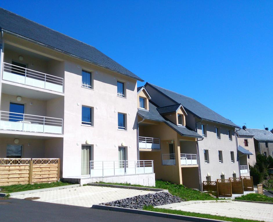 Aparthotel Aux Balcons Du Sancy Picherande Exterior foto