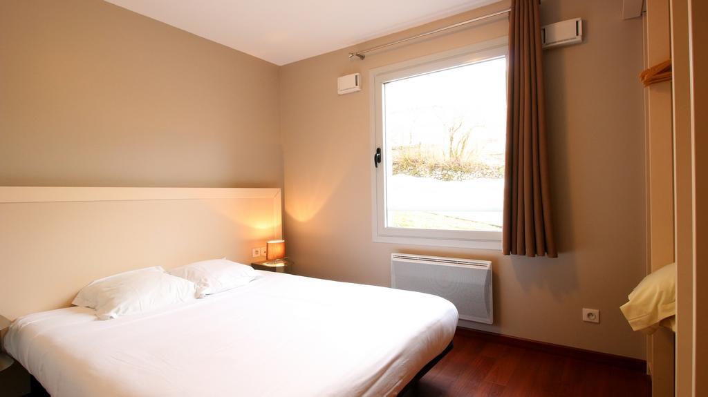 Aparthotel Aux Balcons Du Sancy Picherande Exterior foto
